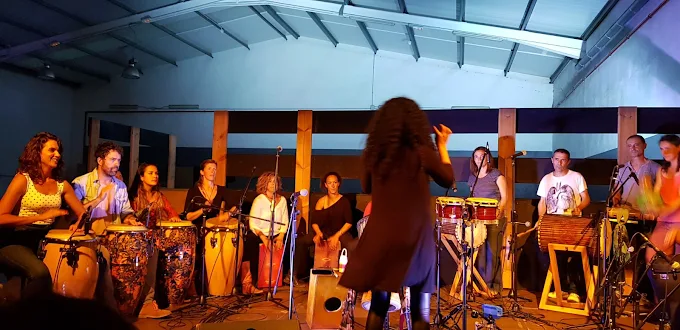 Círculo de tambores en directo (taller5)